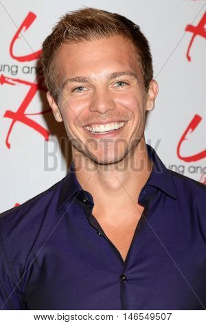 LOS ANGELES - SEP 8:  Michael Roark at the Young and The Resltless 11,000 Show Celebration at the CBS Television City on September 8, 2016 in Los Angeles, CA