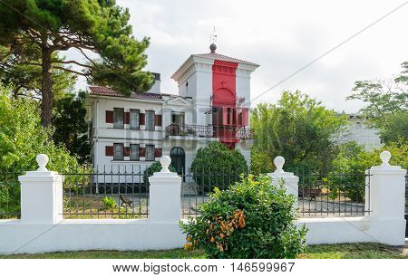 Gelendzhik lighthouse - the oldest operating lighthous on the Black Sea coast a monument of architecture. Founded on August 19 1897. The author of the building is considered to be a Frenchman François Joseph de Tondo. Lighthouse is located on Lermontov Bo
