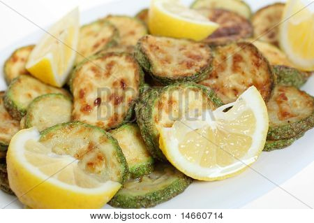 Stegte Courgette ringe og citron makro