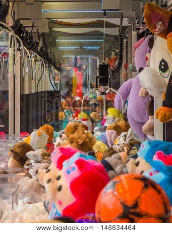 Arcade Claw Machine