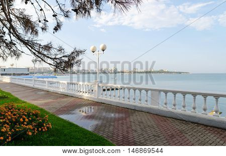 Gelendzhik embankment Lermontov Boulevard. After the rain.