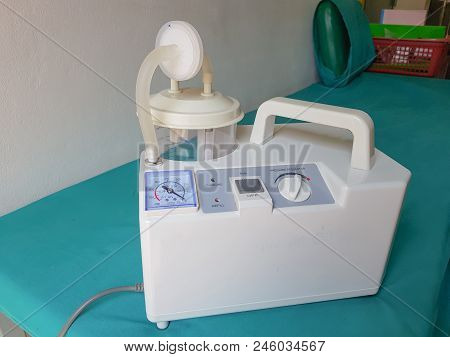 Sputum Suction Devices For Patients. Basic Suction Pump, Surgical Suction Device In Medical Operatin
