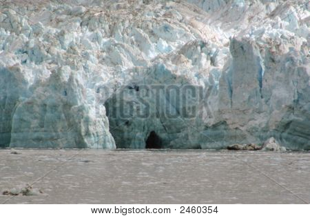 Hubbard Glacier jégbarlang