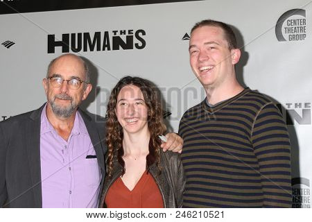 LOS ANGELES - JUN 20:  Richard Schiff, Ruby Schiff, Gus Schiff at the 