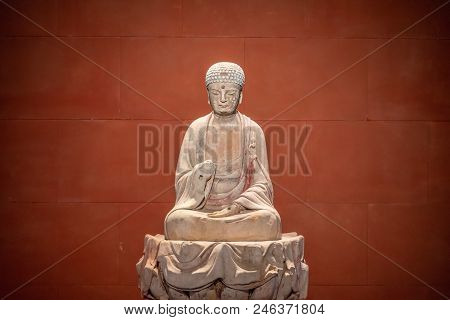 重庆大足石刻的佛像chongqing Dazu Stone Statue Of Buddha