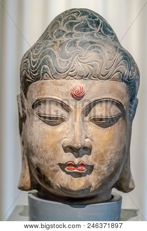 重庆大足石刻的佛像chongqing Dazu Stone Statue Of Buddha