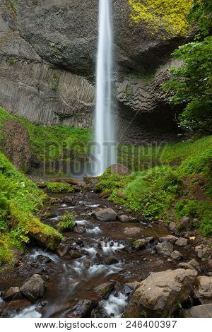 Latourell Falls In The Columbia River Gorge, Oregon, Usa