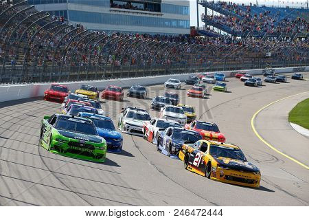 June 17, 2018 - Newton, Iowa, USA: Austin Cindric (22) and Daniel Hemric (21) lead the field to the green flag to start the Iowa 250 at Iowa Speedway in Newton, Iowa.