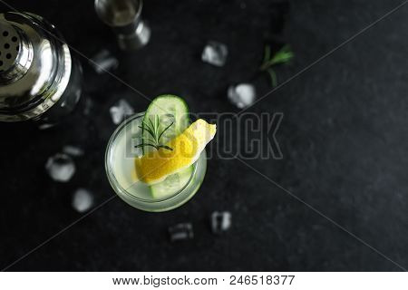 Gin Fizz Cocktail