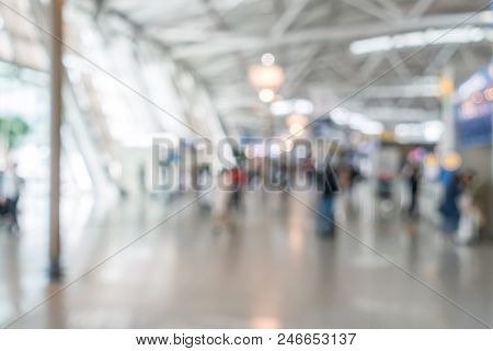 Abstrast Blurred background : airport departure terminal area
