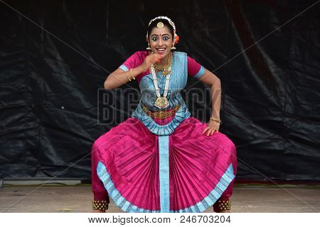 Bloomington, Illinois - Usa - Jun 24,2018 - Classical Indian Dance At Chariot Festival