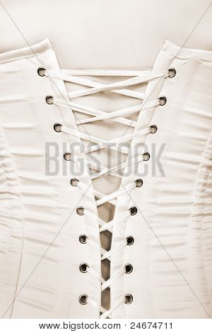 Portre korse içinde bir kadın