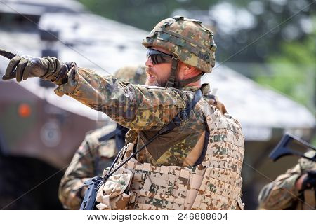 Feldkirchen / Germany - June 9, 2018: German Soldier Instructs Soldiers On A Open Day On Day Of The 