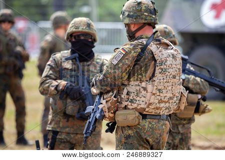 Feldkirchen / Germany - June 9, 2018: German Soldier Instructs Soldiers On A Open Day On Day Of The 