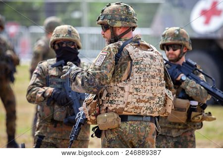 Feldkirchen / Germany - June 9, 2018: German Soldier Instructs Soldiers On A Open Day On Day Of The 