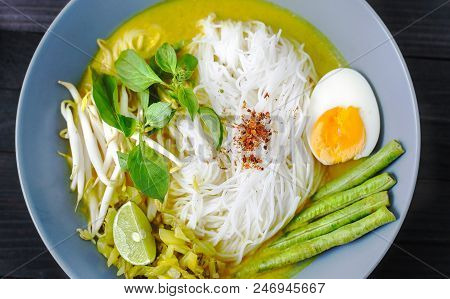 Thailand Food Kanom Jeen Nam Ya ( Noodles With Fish Curry Sauce Recipe )