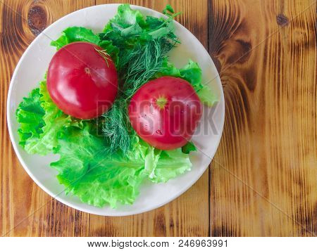 Fresh Tomatoes With Lettuce On A Plate, Organic Healthy And Natural Food