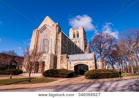 Pittsburgh, Pennsylvania, Usa 1/20/20 Sacred Heart Catholic Church Built In 1872 In The Shadyside Ne