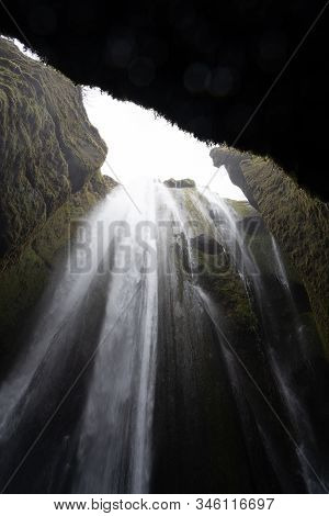Hidden Cave Waterfall Gljufrabui In Iceland Roadtrip May 2018