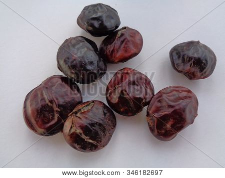 Archidendron Pauciflorum, Commonly Known As Djenkol /jengkol Isolated On White Background