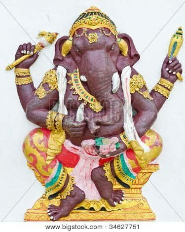 Bůh úspěch 10 32 držení těla. Indický nebo hinduistický bůh Ganesha Avatar obrázek ve štuku