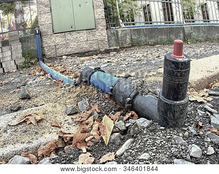 Plastic Pipeline For Potable Water Delivery From Main City Branch To Each House.
