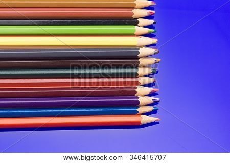 Colored Pencils, Color Gamut