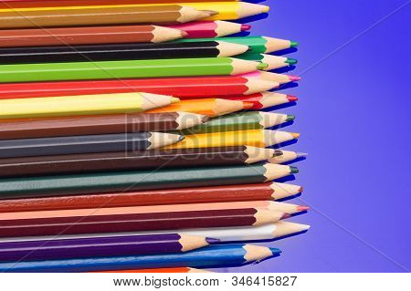 Colored Pencils, Color Gamut
