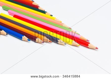 Colored Pencils, Color Gamut