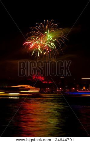 Rhein Flammen içinde