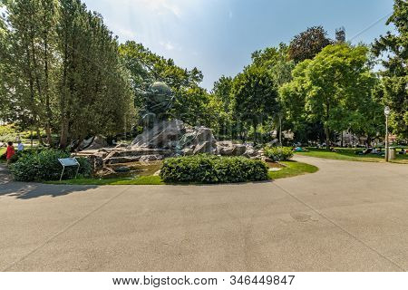Bern, Switzerland - July 26, 2019: Panoramic View At Sunny Summer Day. Universal Post Monument In Kl