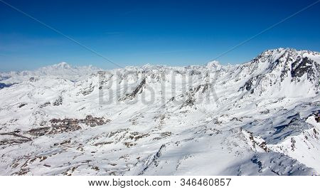 Val Thorens Mont Blanc Peclet View Snowy Mountain Landscape France Alpes
