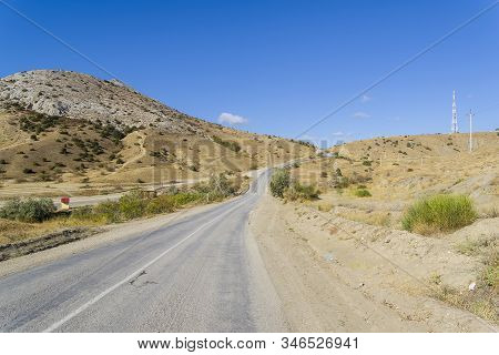 Road In Arid Areas. Kapsel Area, Crimea, Sunny Day In September.