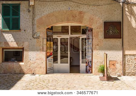 Mallorca, Spain - May 7, 2019: Official Store Of Fryderyk Chopin. Chopin And George Sand Lived In Va
