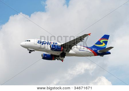 Spirit Air Airbus A-319 tryskové letadlo