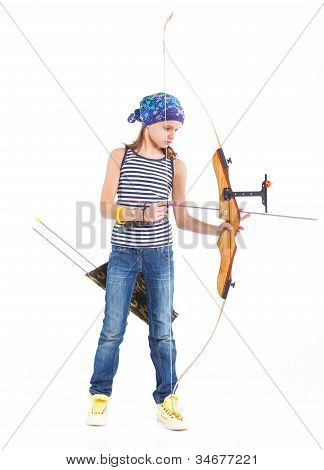Teenage pige laver bueskydning