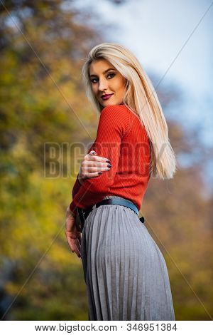 Pure Beauty. Enjoy Casual Day. Clothing Features Pleats. Must-have Skirt. Trendy Girl Wear Corrugate