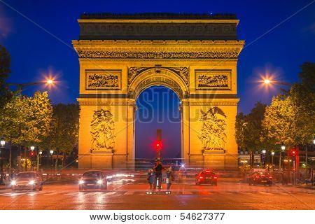 Arc de Triomphe at dusk, Paris