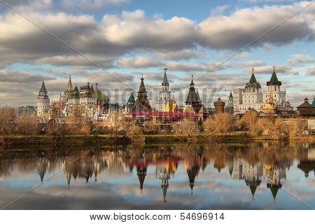 The Kremlin To Izmailovo