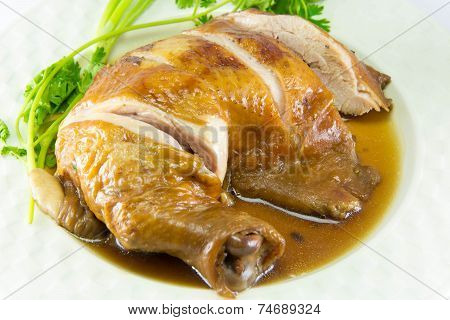 Boiled Chicken With Fish Sauce And Spring Onion