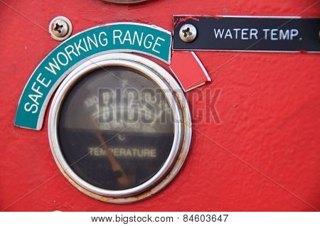 Meters or gauge in crane cabin for measure Maximun load, Engine speed , Hydraulic pressure