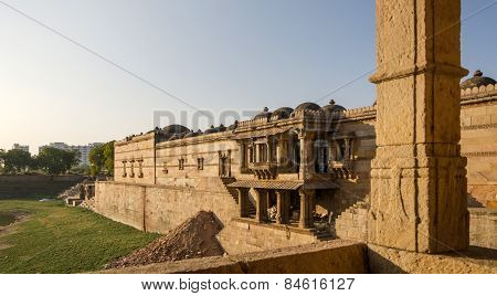 Sarkhej Roza Mosque In Ahmedabad, India