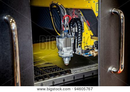 Dynamic Laser Cutting Machines