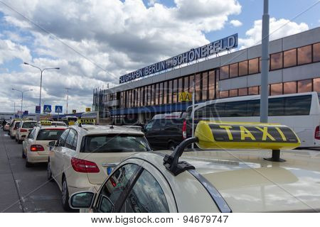 taxi car queue waiting in front of airport, berlin