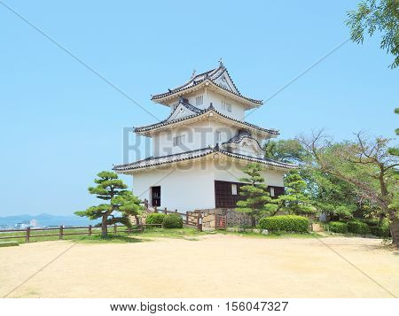 Marugame Castle, also known as Kameyama Castle is a Japanese castle in Marugame, Kagawa Prefecture, Japan. This castle is a hilltop castle and one of only 12 Japanese castles with the original keep.