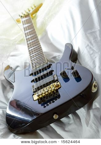 Gitaar In Bed