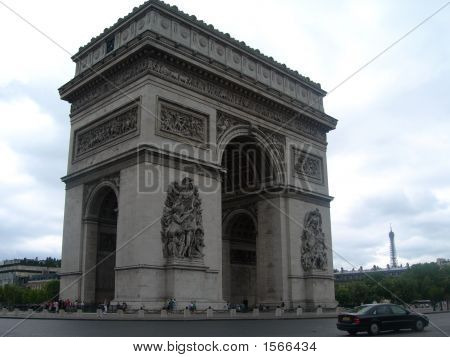 Arch In Parijs