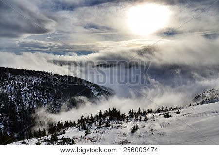 Sunbeams Passing Through Clouds, Winter Landscape, Elbe Valley, Freezing Weather