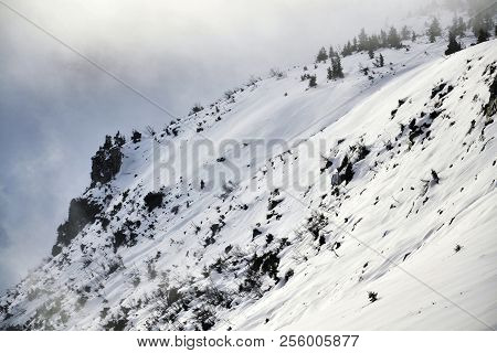 Sunbeams Passing Through Clouds, Winter Landscape, Elbe Valley, Freezing Weather