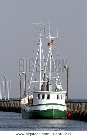 grüne fishingboat